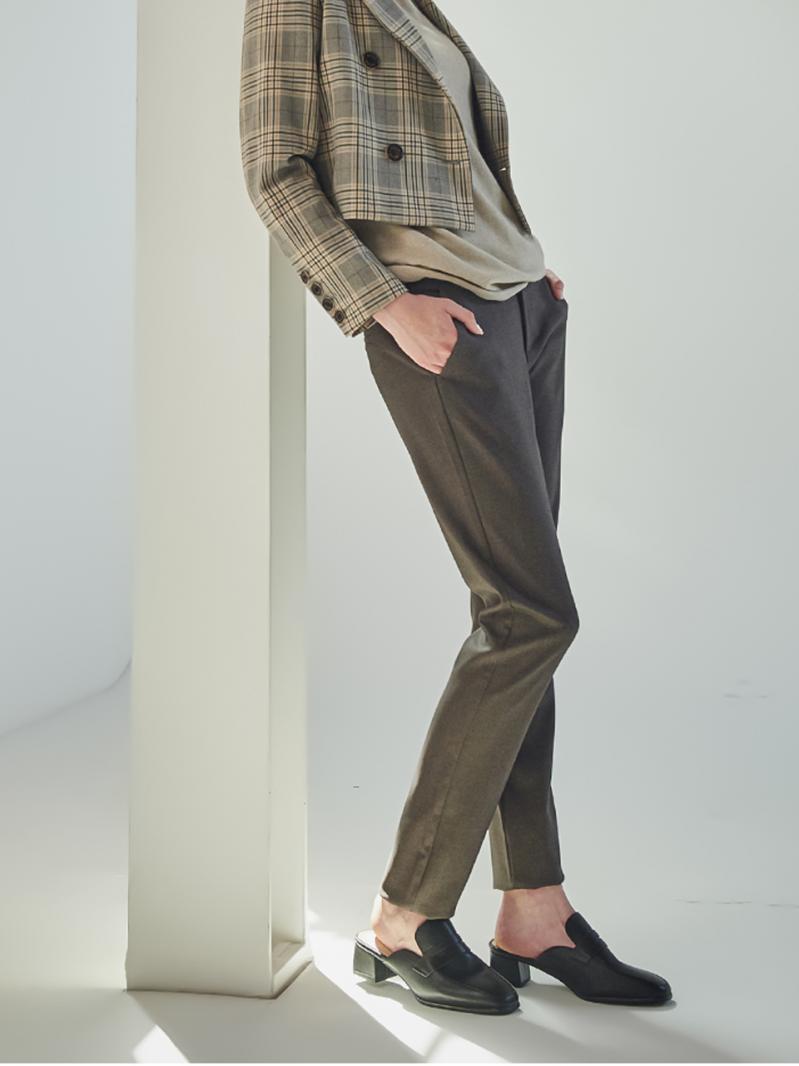 SOFT FITTED CIGARETTE PANTS_D.BROWN