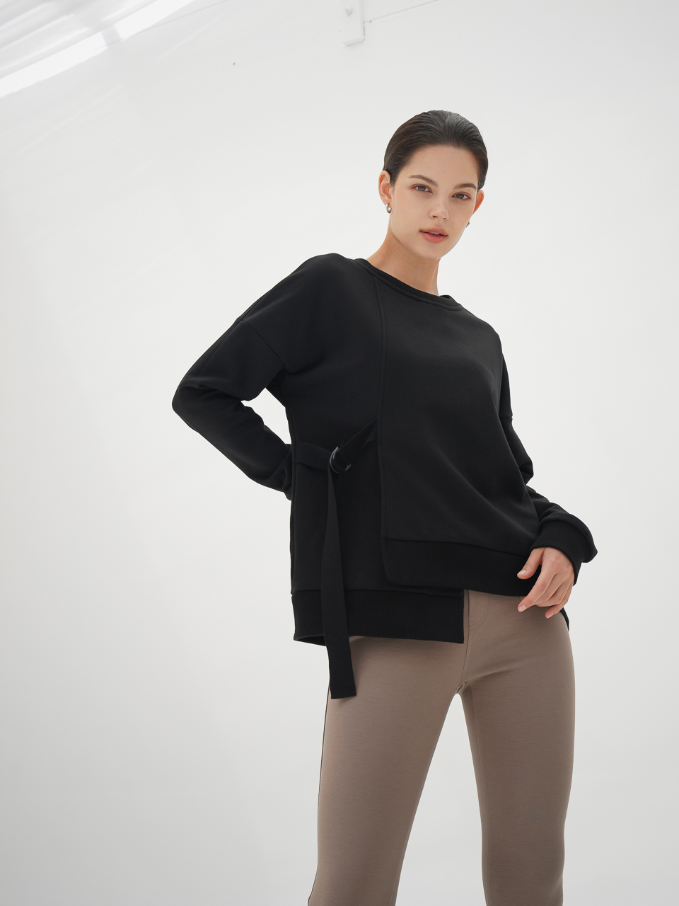 Asymmetric Sweatshirt_Black